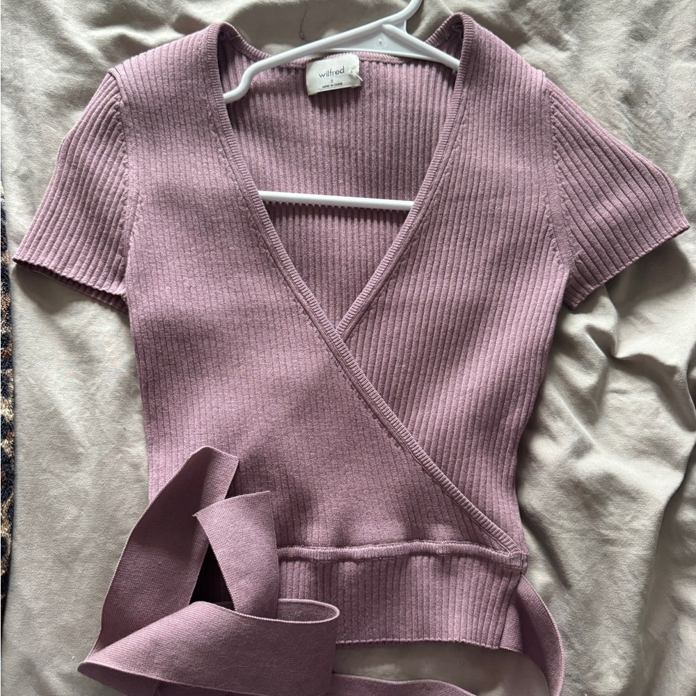 Aritzia Wilfred All Tied Up top